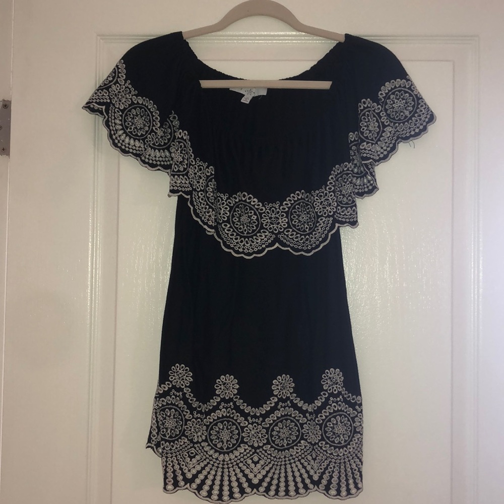 Off the shoulder islet top